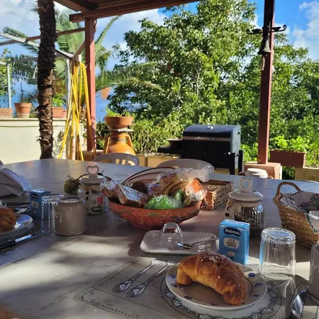 Montemagno Bed & Breakfast *